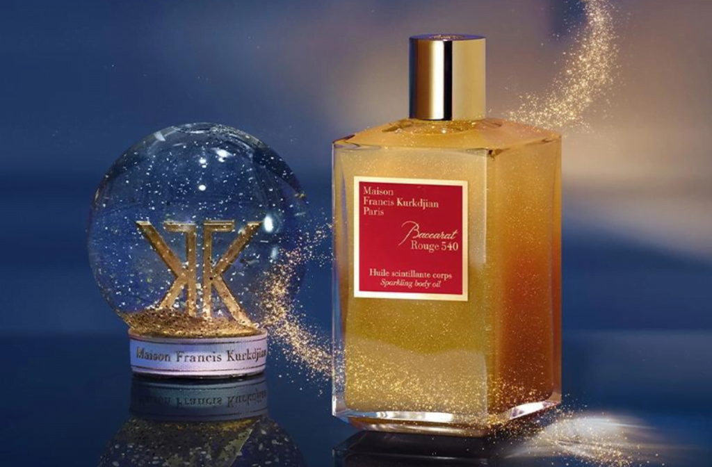 Novo BACCARAT ROUGE 540 svetlucavo ulje za telo – vrhunski praznični poklon kojem nećete odoleti